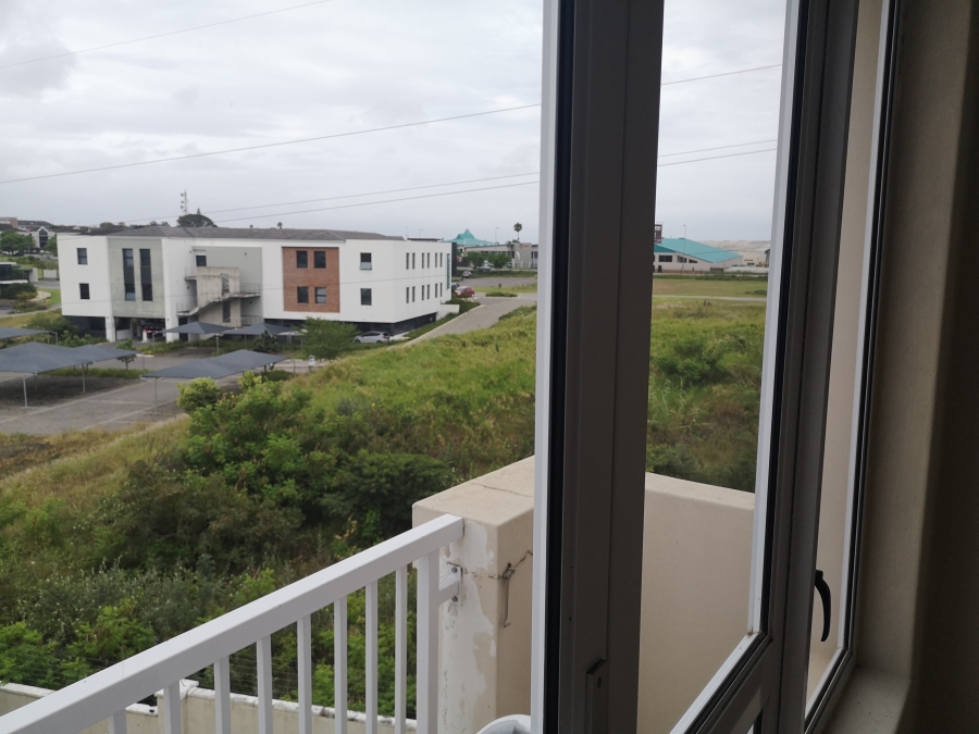 To Let 1 Bedroom Property for Rent in Beacon Bay Eastern Cape